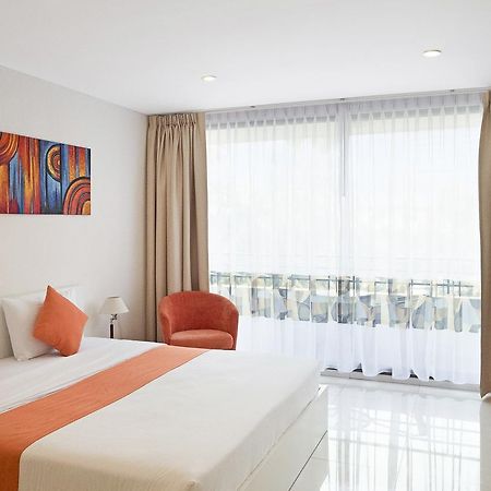 Sunny Beach Residence Jomtien Beach Exterior photo