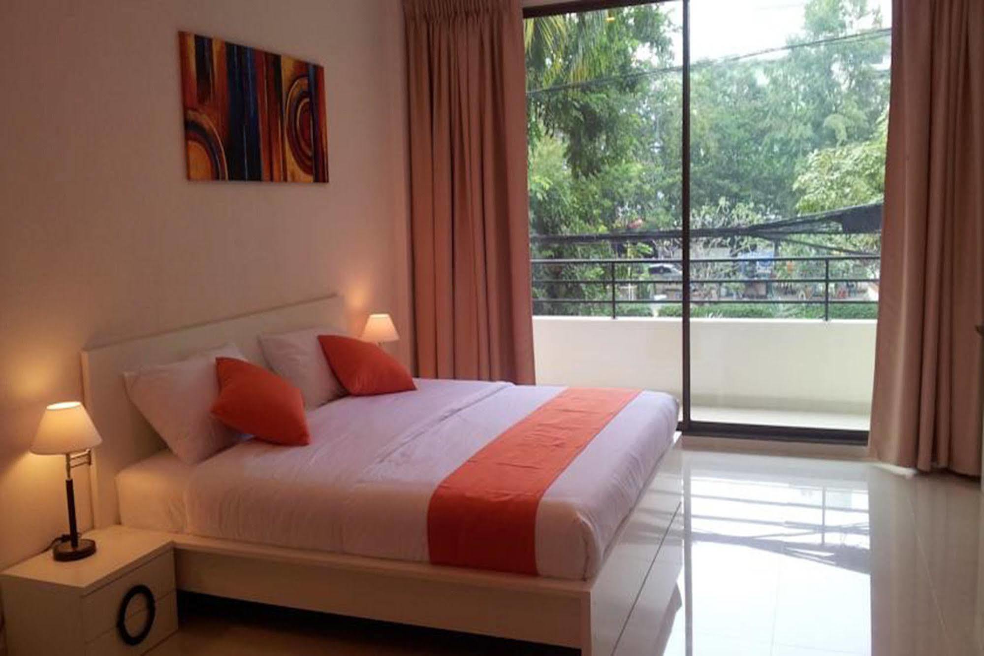 Sunny Beach Residence Jomtien Beach Exterior photo